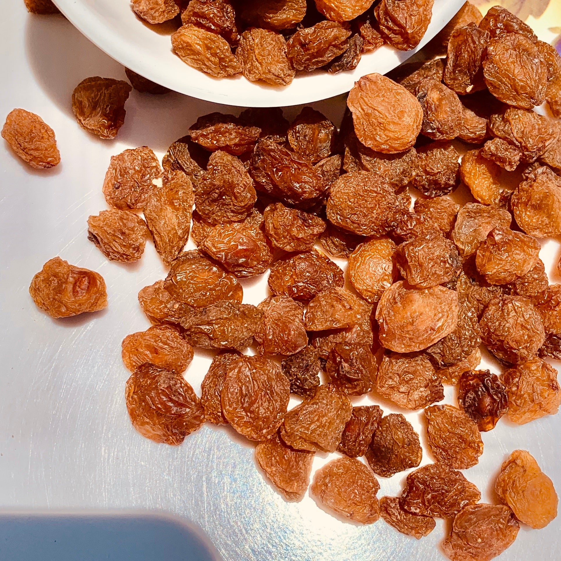 Dry Grapes with seeds